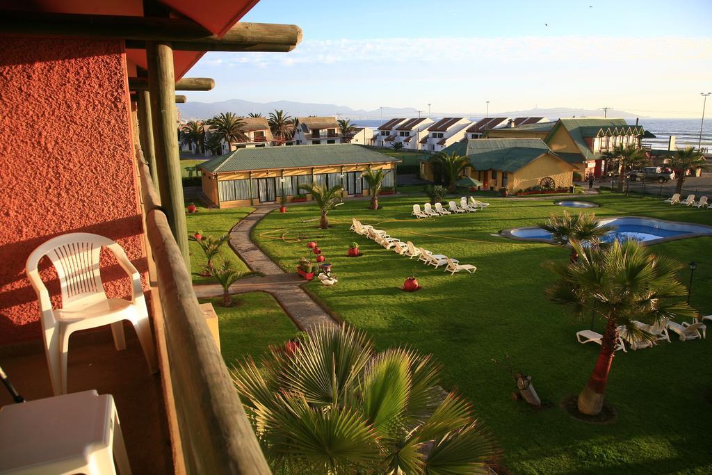 Hotel Y Cabanas Mar De Ensueno 拉塞雷纳 外观 照片
