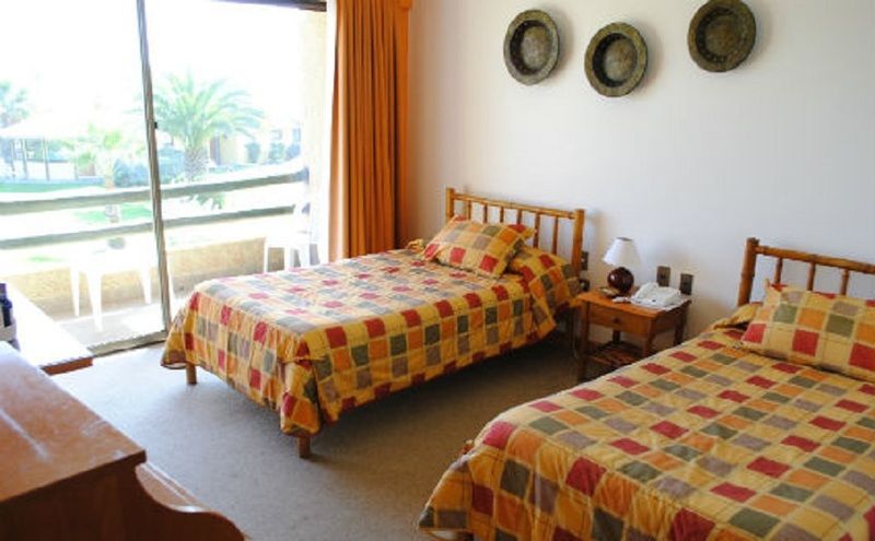 Hotel Y Cabanas Mar De Ensueno 拉塞雷纳 外观 照片