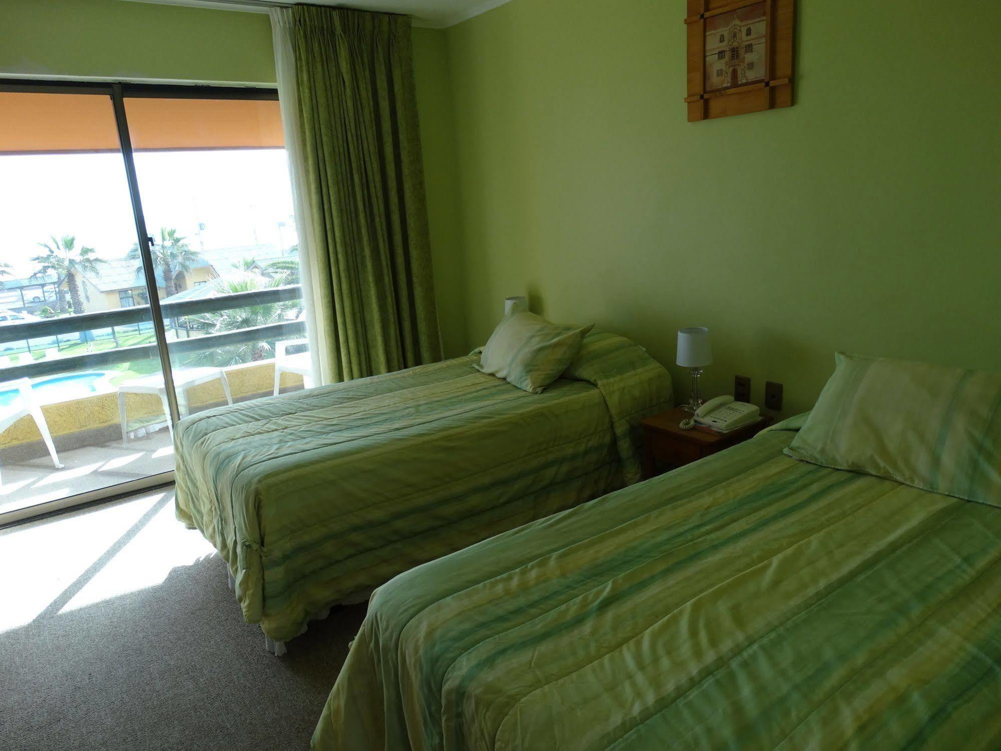 Hotel Y Cabanas Mar De Ensueno 拉塞雷纳 外观 照片