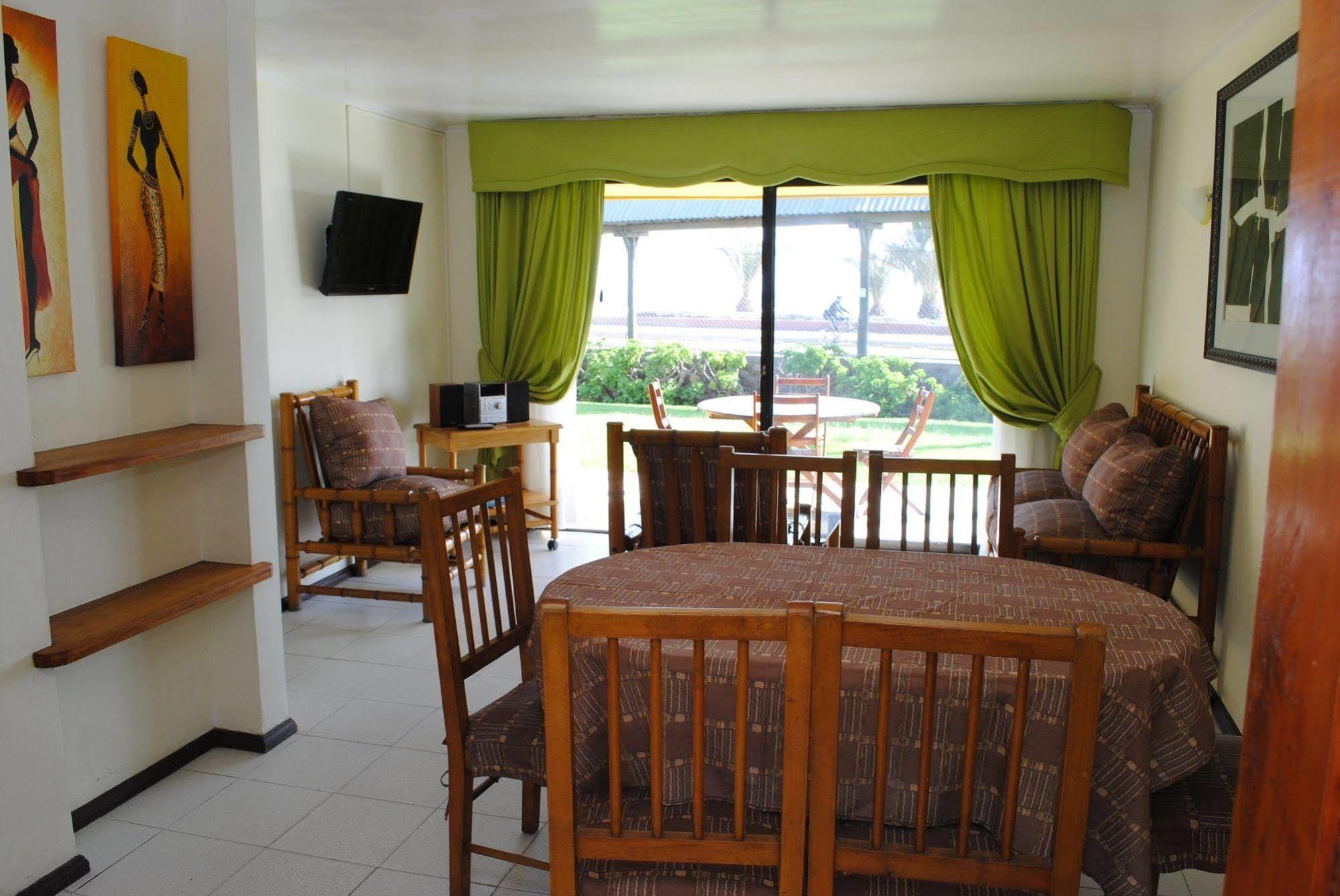 Hotel Y Cabanas Mar De Ensueno 拉塞雷纳 外观 照片