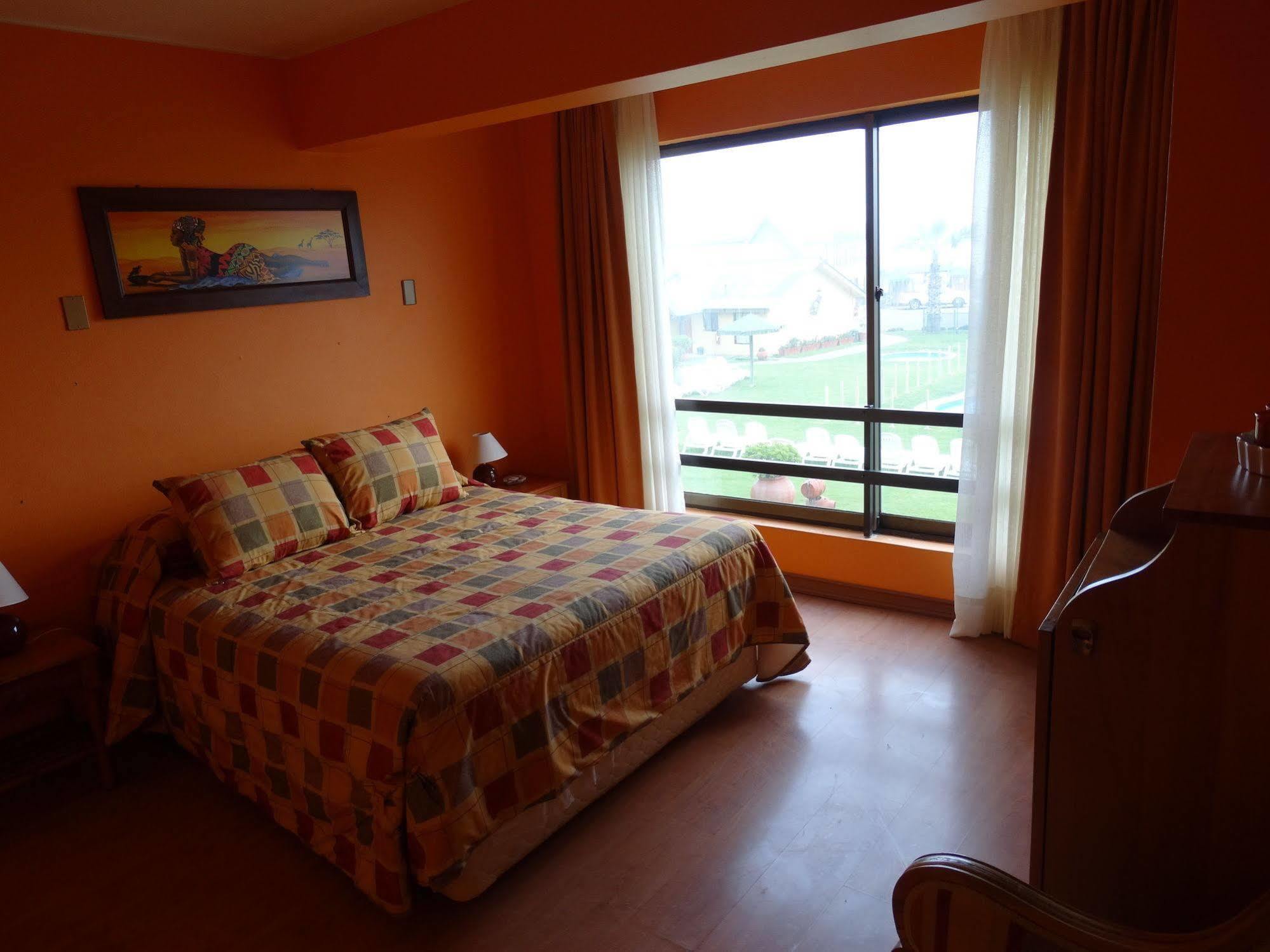 Hotel Y Cabanas Mar De Ensueno 拉塞雷纳 外观 照片