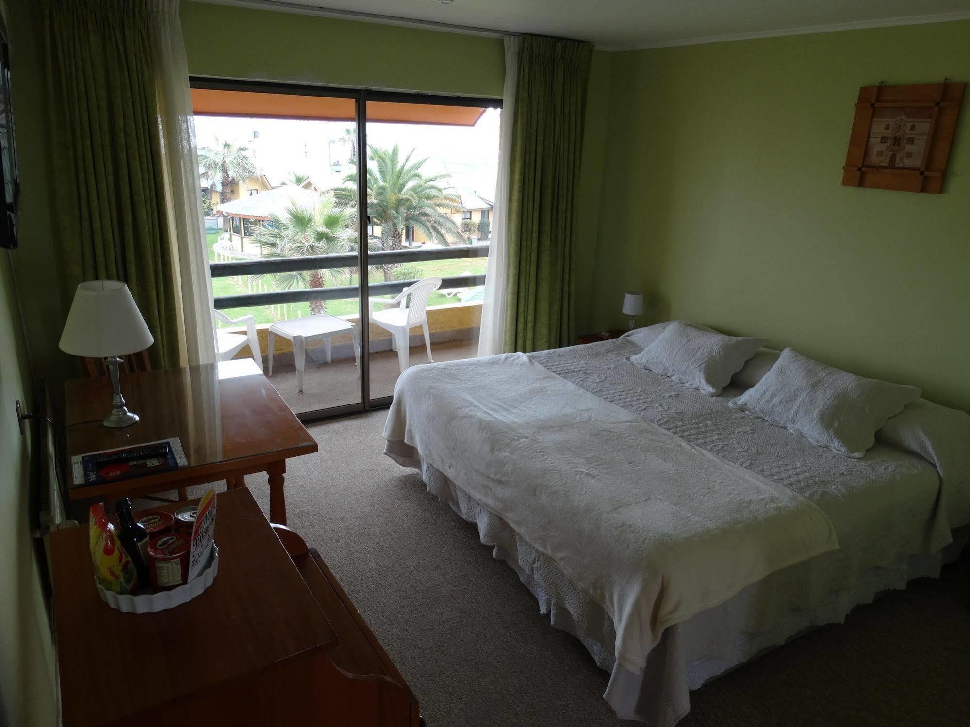 Hotel Y Cabanas Mar De Ensueno 拉塞雷纳 外观 照片